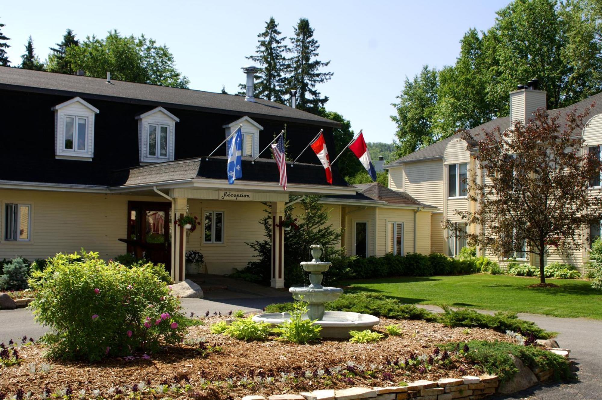 Relais St-Denis Hotel Saint-Sauveur-des-Monts Exterior foto